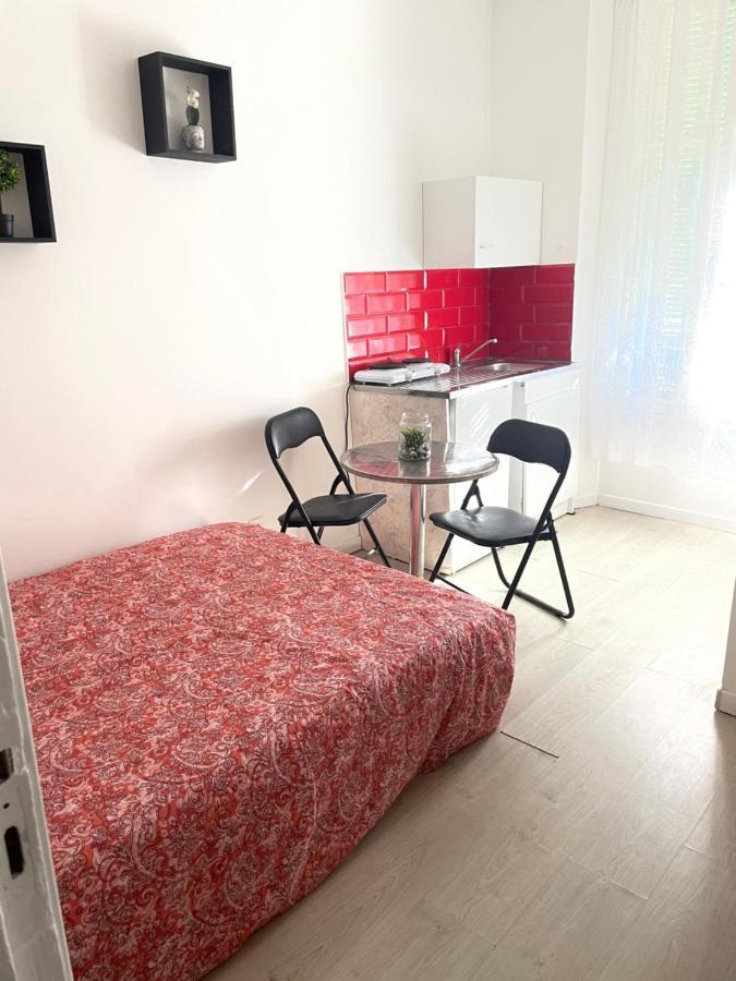 Lejlighedshotel Meubles Inice *